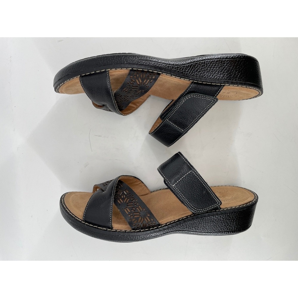 Brioso Jemm Wedge Sandals Womens 10M Black Leather Laser Cut Floral Comfort